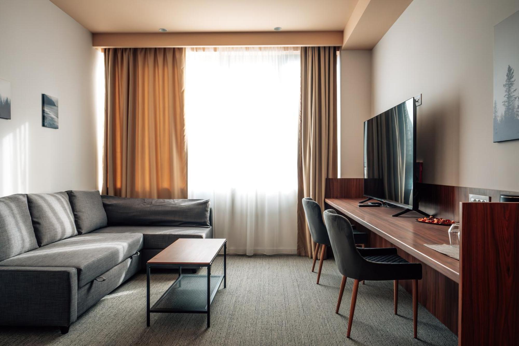 Circle Of 2 Apartment Belgrade Luaran gambar